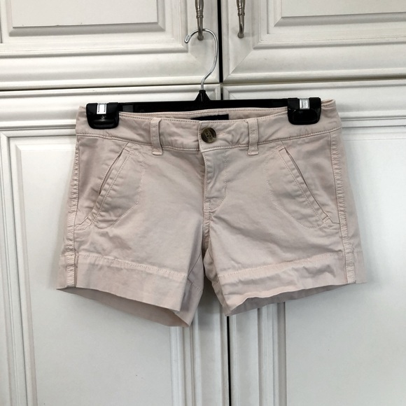 ๐ American Eagle Outfitters womenโs shorts - Picture 1 of 8
